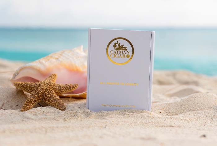 (Blog) Cayman Cigars_ The Perfect Souvenir from the Cayman Islands _ Traveling With Cigars